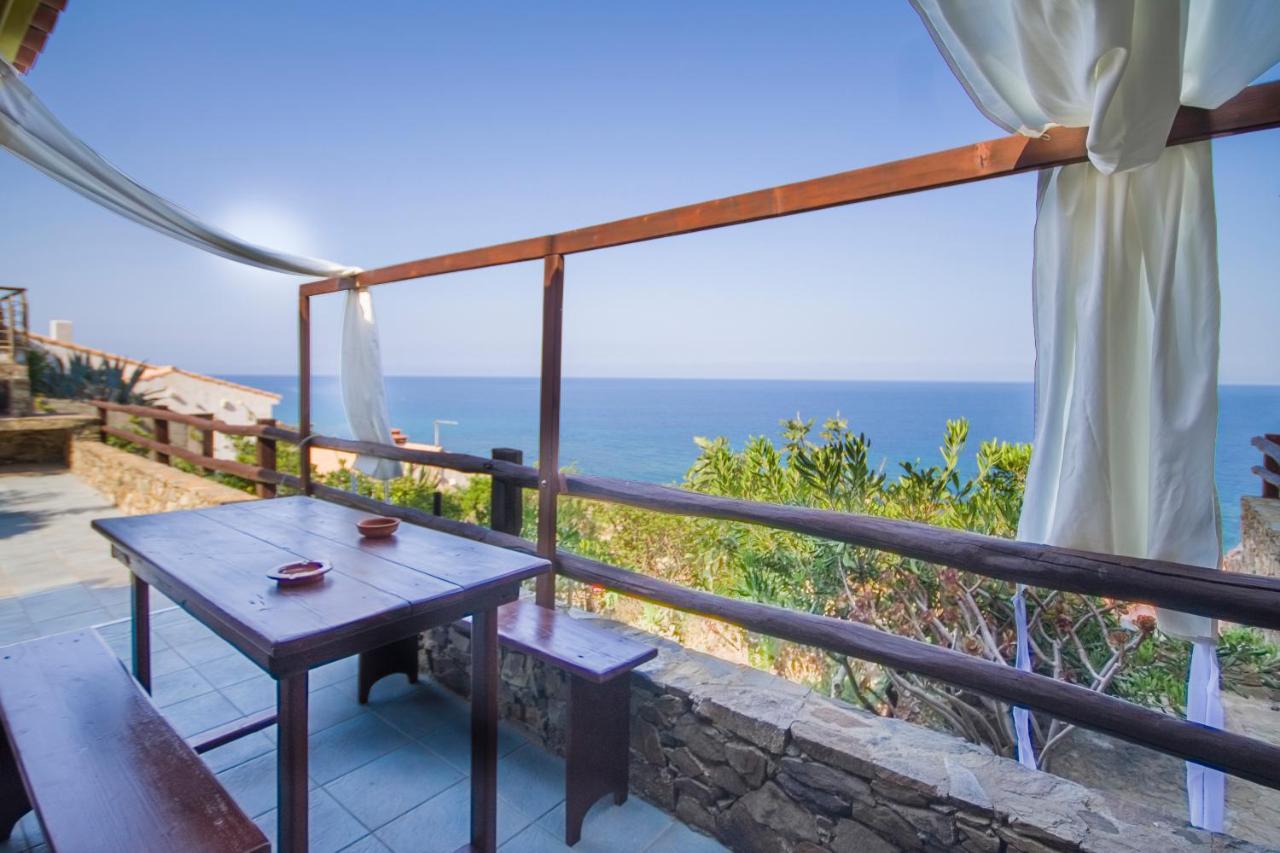 La Dolce Casa Di Luisa: Beachfront Retreat With Sea Views Holiday home Torre dei Corsari