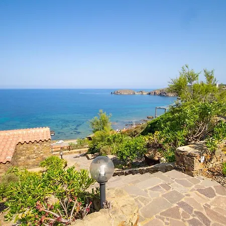 La Dolce Casa Di Luisa: Beachfront Retreat with Sea Views Torre dei Corsari Exterior photo