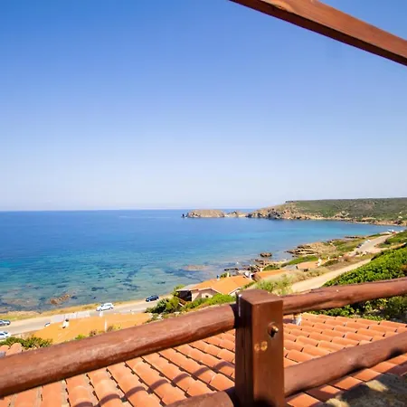 La Dolce Casa Di Luisa: Beachfront Retreat with Sea Views Torre dei Corsari Exterior photo