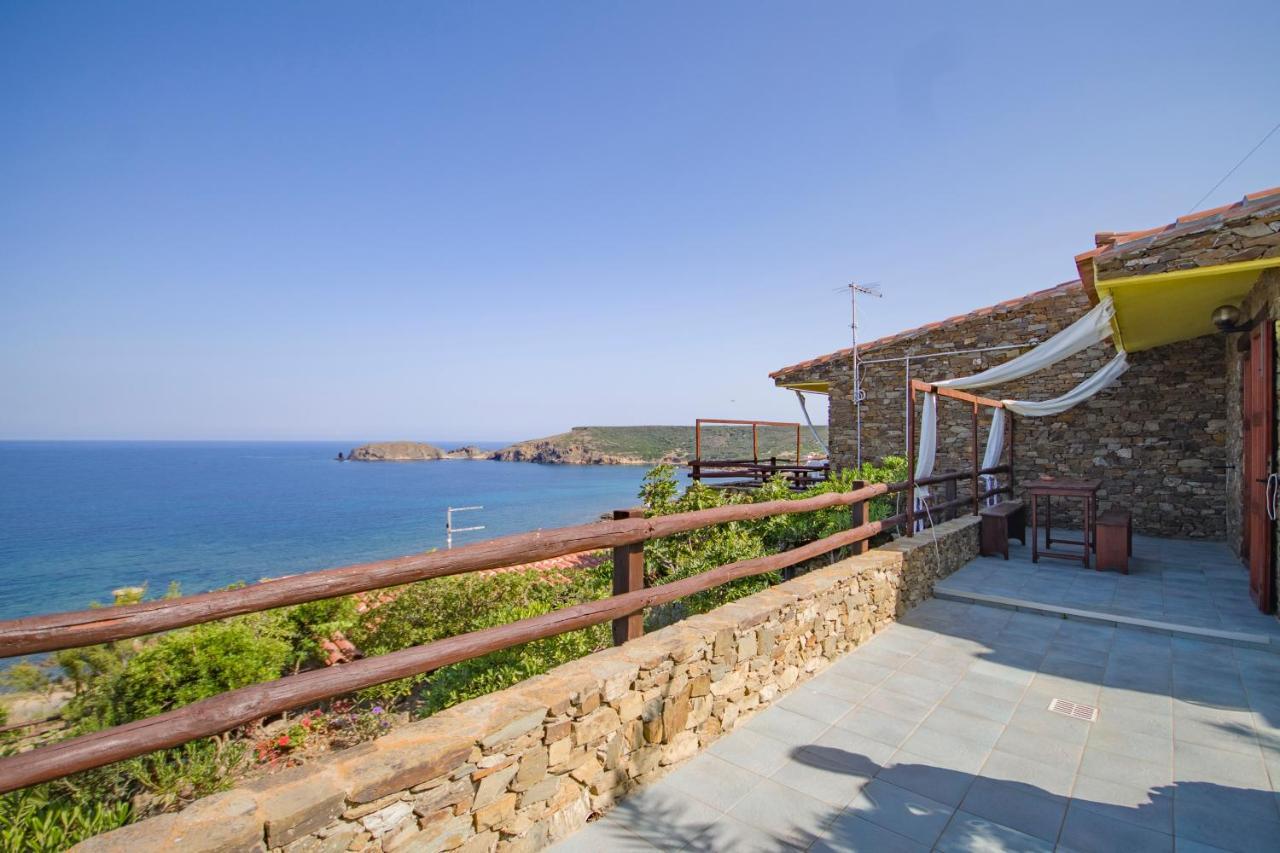 La Dolce Casa Di Luisa - Costa - Super Vista Mare- 400 Metri Al Mare- Pistis Free Wifi Iunq0644-q0646-q5993-q0647 Ferienhaus