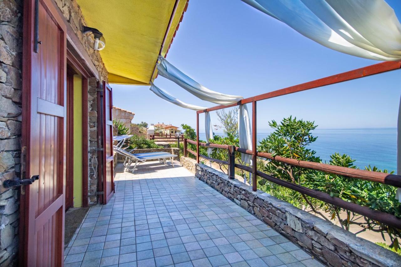 La Dolce Casa Di Luisa - Costa - Super Vista Mare- 400 Metri Al Mare- Pistis Free Wifi Iunq0644-q0646-q5993-q0647 * Torre dei Corsari